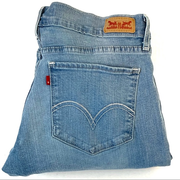 LEVI STRAUSS Womans 524 Bootcut Jeans Size 30x32 - Picture 8 of 8